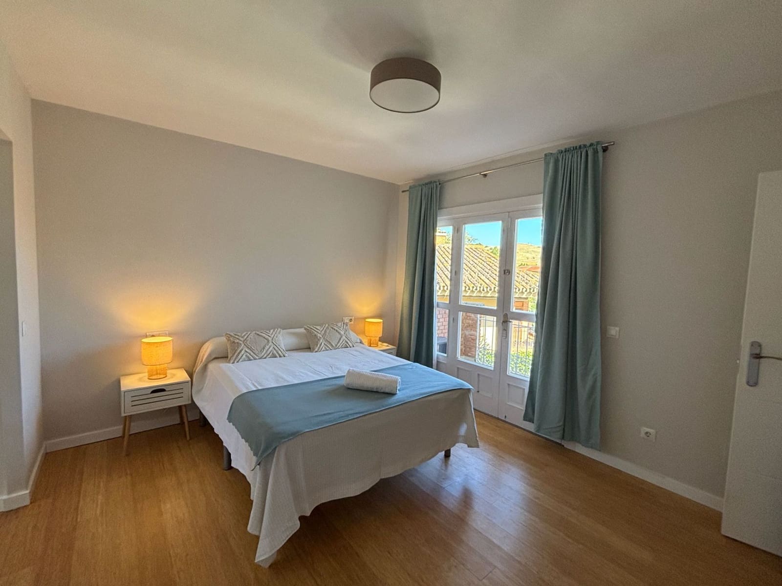 5 camera da letto Villa da affittare in Malaga citta con piscina garage - 5.000 € (Rif: 9912495)