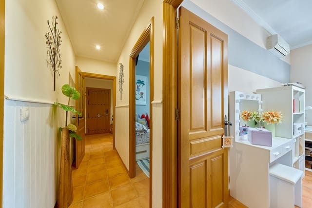 3 slaapkamer Flat te koop in Málaga stad met garage - € 375.000 (Ref: 9921673)