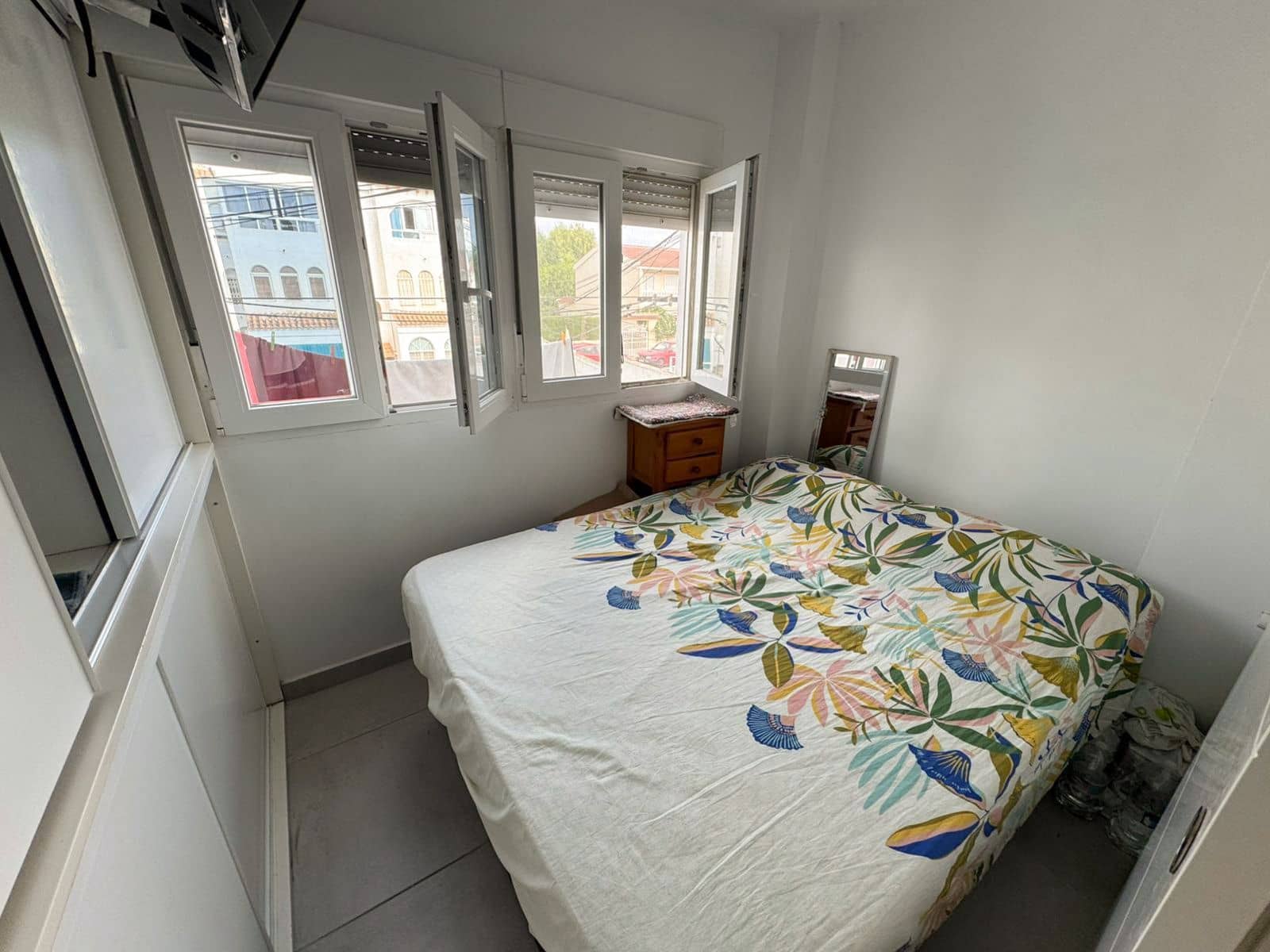 1 Zimmer Apartment zu verkaufen in Torrevieja mit Pool - 98.000 € (Ref: 9459508)