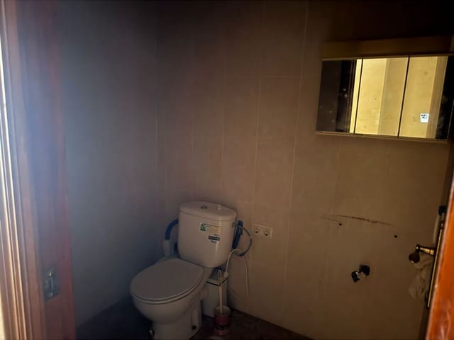 Comercial para venda em Torrevieja - 95 000 € (Ref: 9459655)