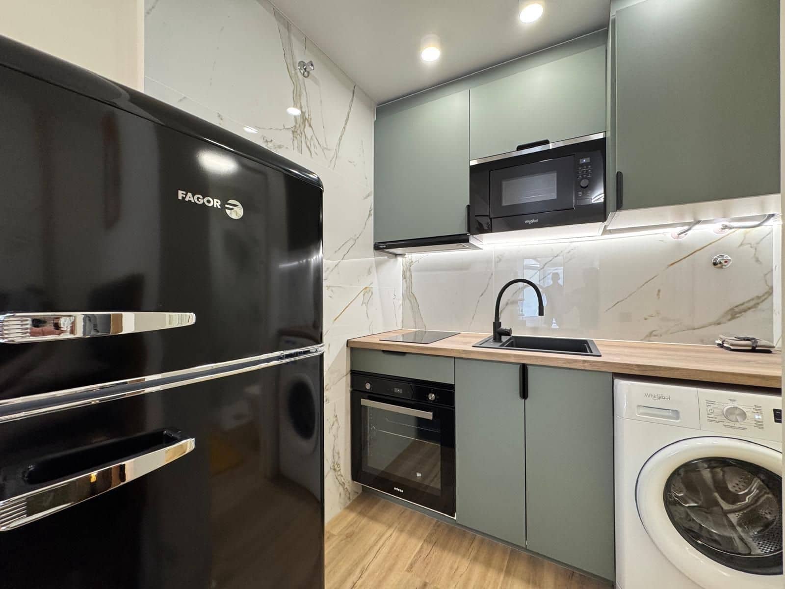 Monolocale in vendita in Torrevieja con piscina - 103.000 € (Rif: 9459659)