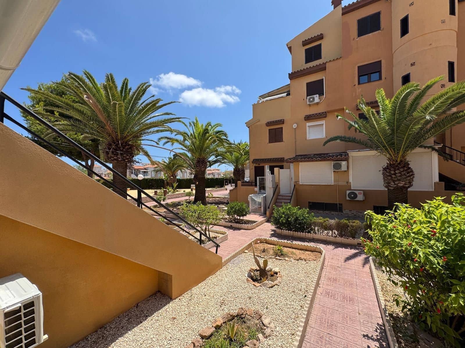 Monolocale in vendita in Torrevieja con piscina - 103.000 € (Rif: 9459659)