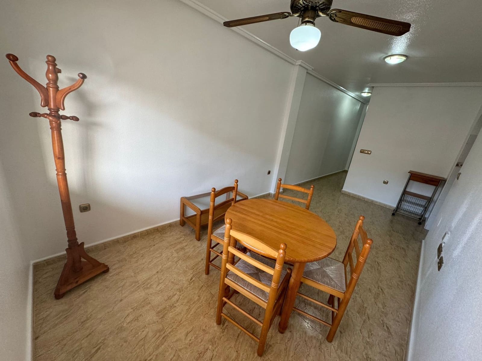 2 bedroom Flat for sale in Los Montesinos with pool - € 113,000 (Ref: 9460664)