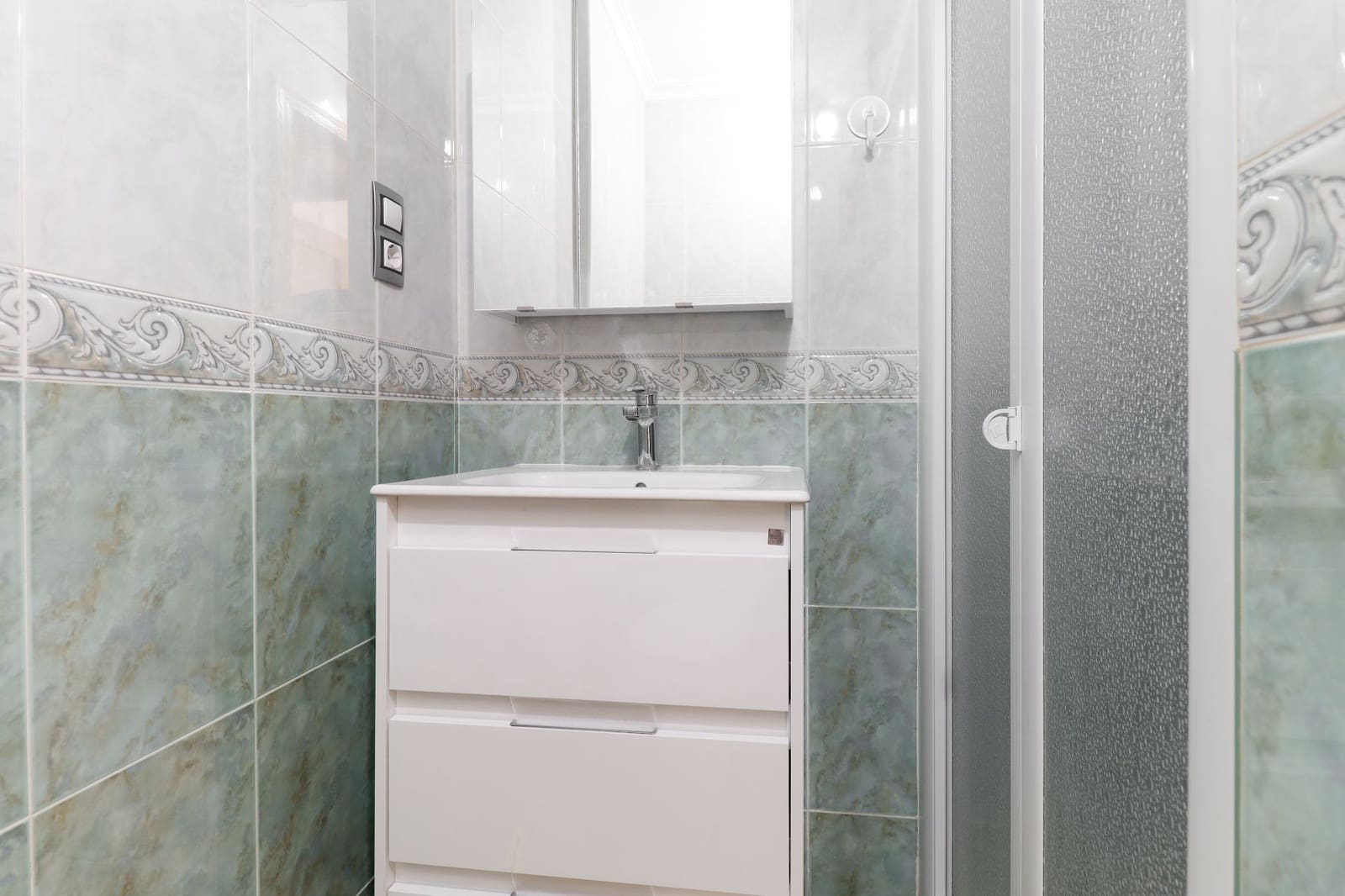 3 bedroom Apartment for sale in Torrevieja with garage - € 199,900 (Ref: 9460671)