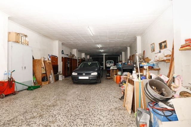 Commercieel te koop in Centro, Torrevieja - € 169.000 (Ref: 9460672)