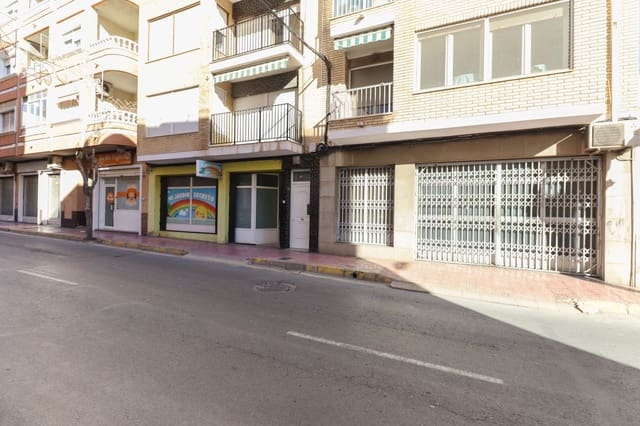 Commercieel te koop in Centro, Torrevieja - € 169.000 (Ref: 9460672)