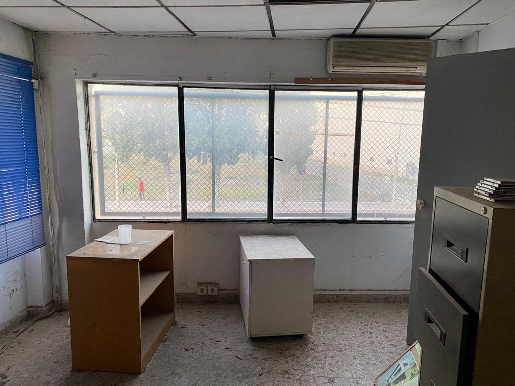 Hotel te koop in Bigastro - € 220.000 (Ref: 9460736)