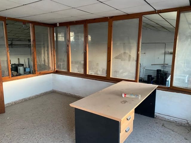 Hotel na sprzedaż w Bigastro - 220 000 € (Ref: 9460736)