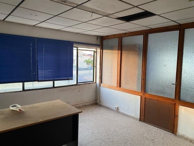 Hotel na sprzedaż w Bigastro - 220 000 € (Ref: 9460736)