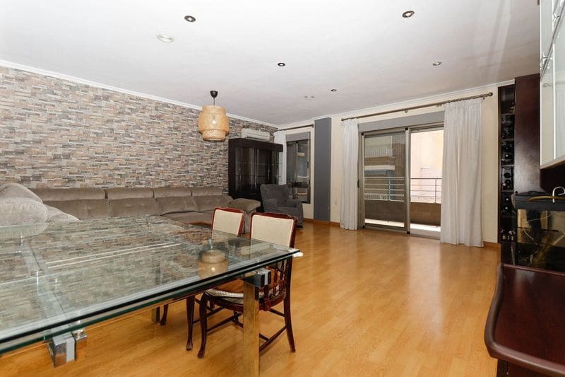 Apartamento de 3 habitaciones en Torrevieja en venta con garaje - 248.000 € (Ref: 9460822)