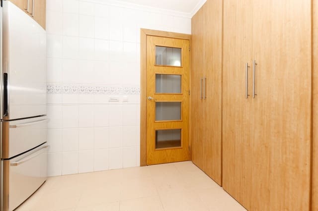 Apartamento de 3 habitaciones en Centro, Torrevieja en venta con garaje - 248.000 € (Ref: 9460822)