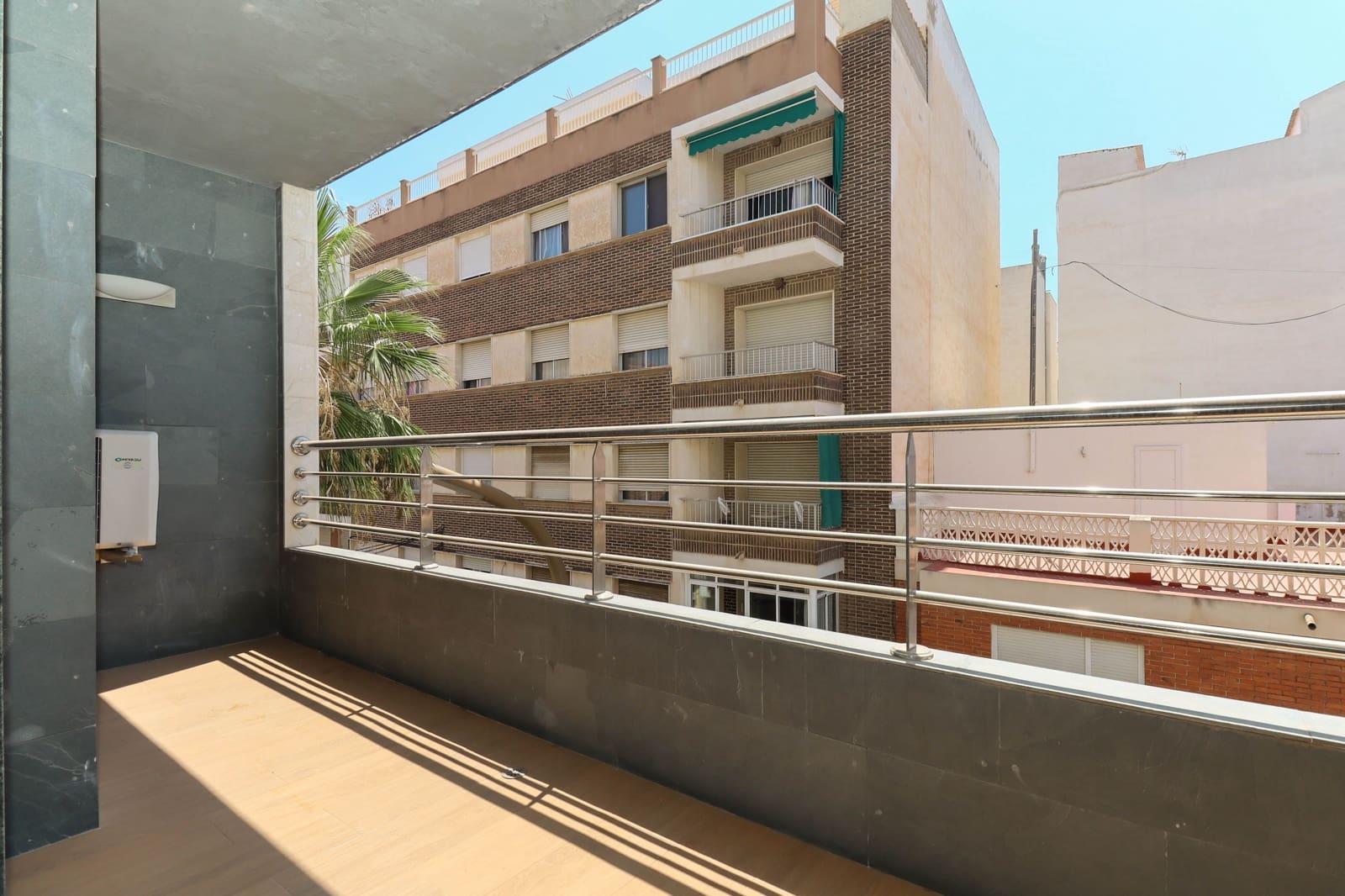 Apartamento de 3 habitaciones en Torrevieja en venta con garaje - 248.000 € (Ref: 9460822)