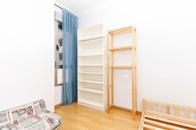 Apartamento de 3 habitaciones en Centro, Torrevieja en venta con garaje - 248.000 € (Ref: 9460822)