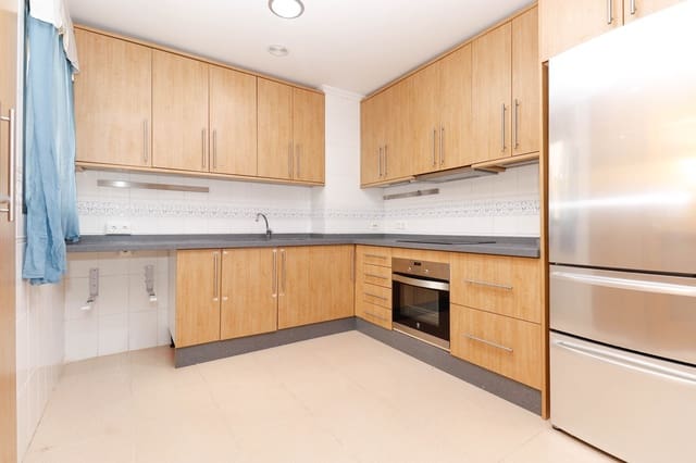 Apartamento de 3 habitaciones en Centro, Torrevieja en venta con garaje - 248.000 € (Ref: 9460822)