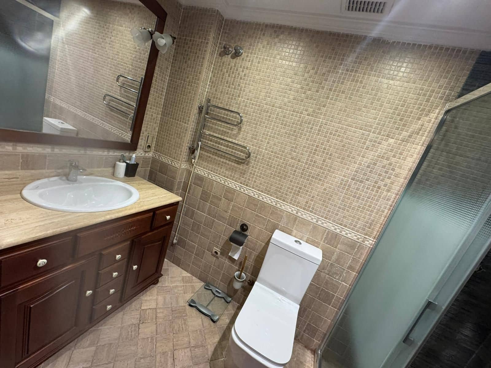 3 bedroom Apartment for sale in Torrevieja with pool - € 250,000 (Ref: 9462733)