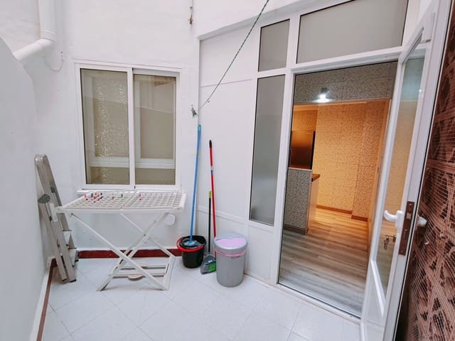 Apartamento de 3 habitaciones en El Acequión - Los Náufragos, Torrevieja en venta con piscina - 250.000 € (Ref: 9462733)