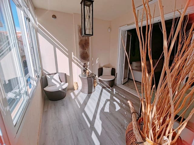 Apartamento de 3 habitaciones en El Acequión - Los Náufragos, Torrevieja en venta con piscina - 250.000 € (Ref: 9462733)