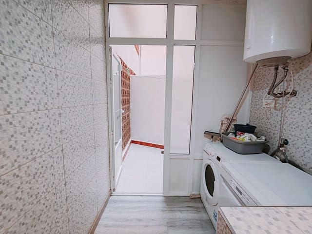 Apartamento de 3 habitaciones en El Acequión - Los Náufragos, Torrevieja en venta con piscina - 250.000 € (Ref: 9462733)
