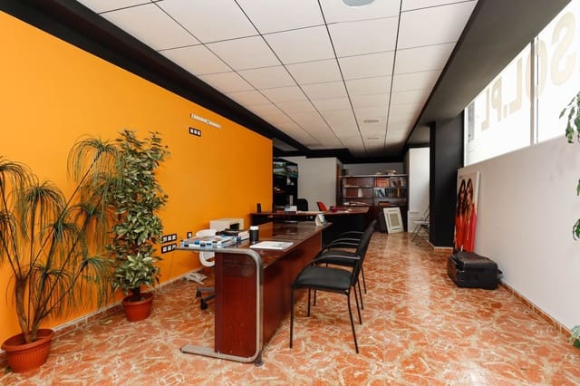 Commerciale in vendita in Centro, Torrevieja - 298.000 € (Rif: 9462735)