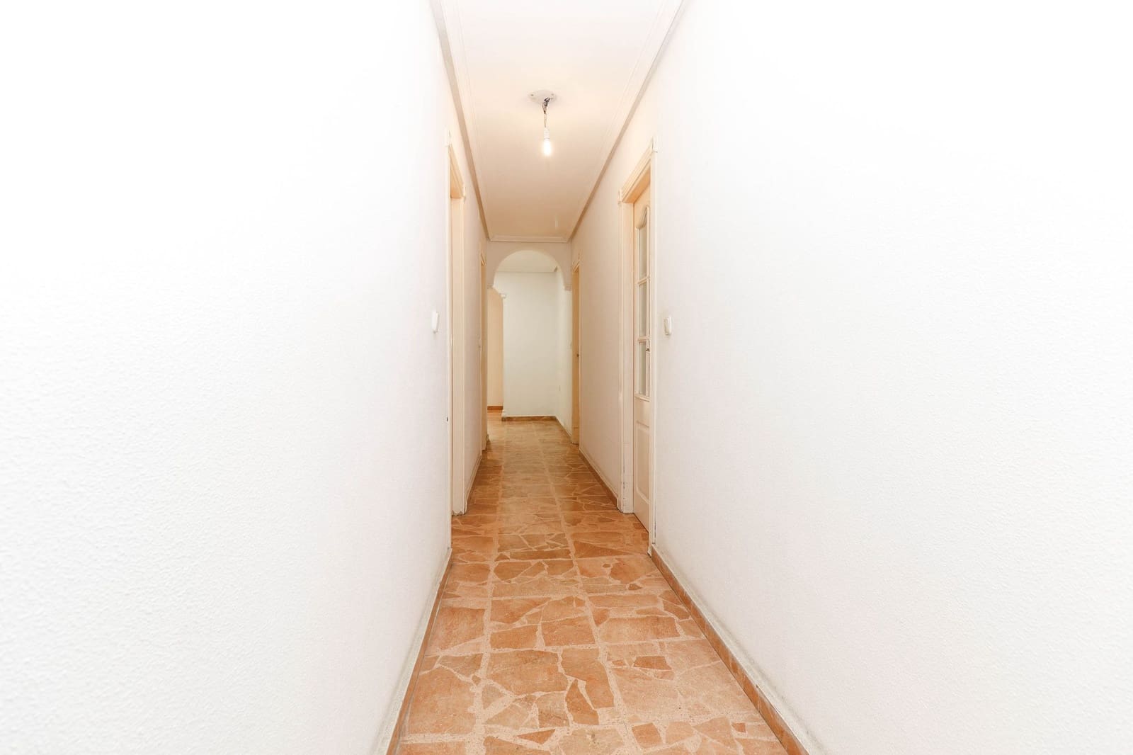 5 sovrum Lägenhet till salu i Torrevieja - 315 000 € (Ref: 9462754)