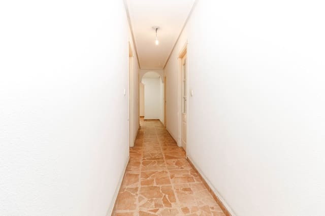 5 sovrum Lägenhet till salu i Centro, Torrevieja - 315 000 € (Ref: 9462754)