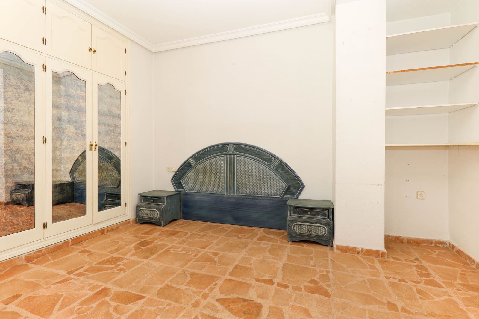 5 sovrum Lägenhet till salu i Torrevieja - 315 000 € (Ref: 9462754)