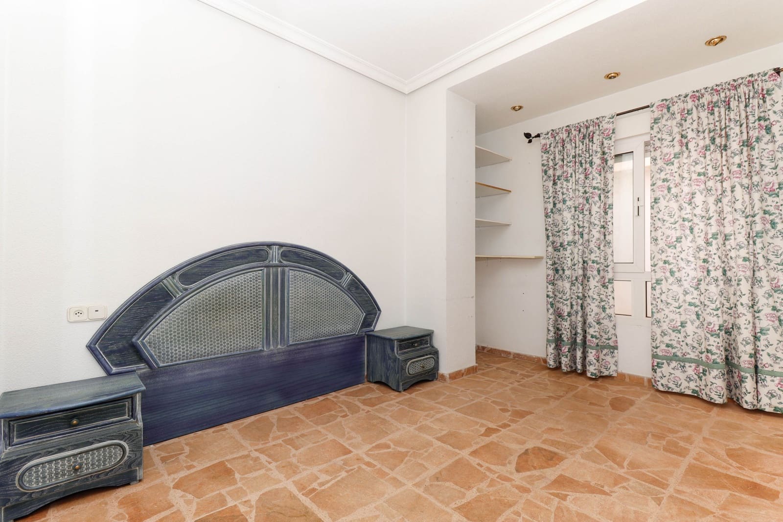 5 sovrum Lägenhet till salu i Torrevieja - 315 000 € (Ref: 9462754)