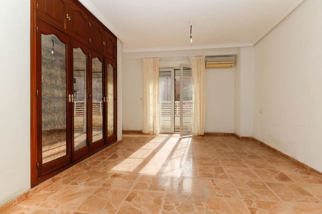 5 sovrum Lägenhet till salu i Centro, Torrevieja - 315 000 € (Ref: 9462754)