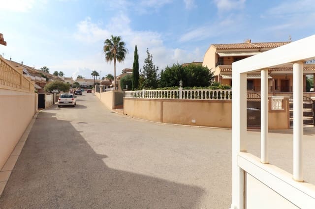 4 sovrum Villa till salu i Los Balcones - Los Altos, Torrevieja med pool garage - 450 000 € (Ref: 9467764)