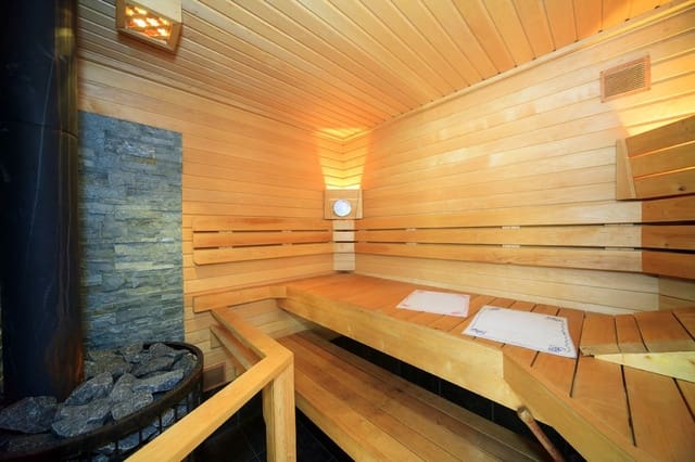 4 soveværelse Villa til salg i Torrevieja med swimmingpool - € 490.000 (Ref: 9467767)