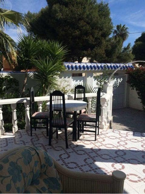 3 bedroom Villa for sale in Torrevieja with pool - € 550,000 (Ref: 9467769)