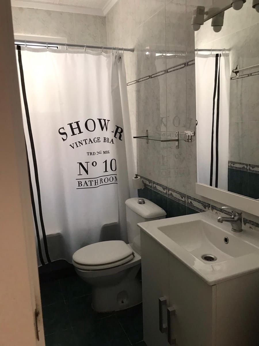 3 bedroom Villa for sale in Torrevieja with pool - € 550,000 (Ref: 9467769)