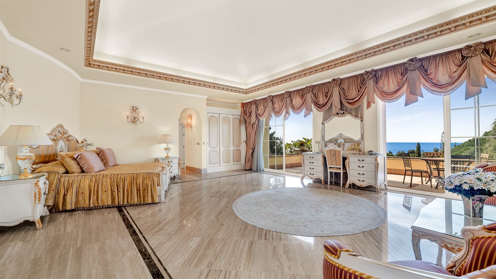 Chalet de 6 habitaciones en Golden Mile en venta con piscina - 11.950.000 € (Ref: 9489752)