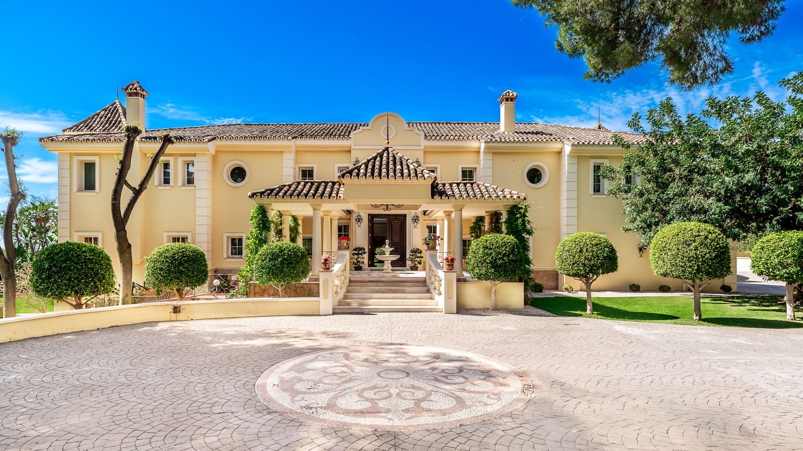 Chalet de 6 habitaciones en Golden Mile en venta con piscina - 11.950.000 € (Ref: 9489752)