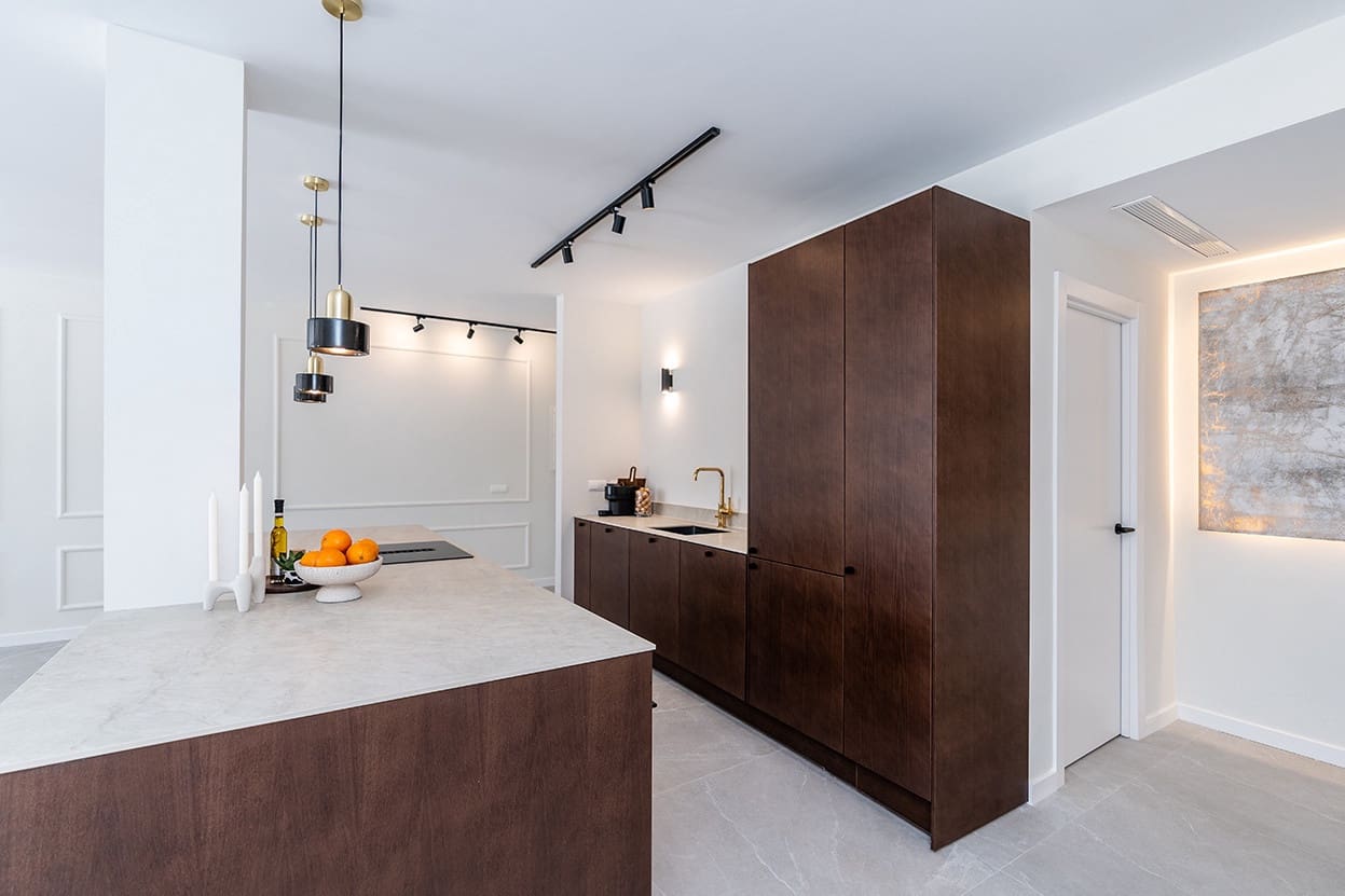 3 bedroom Apartment for sale in La Quinta with garage - € 980,000 (Ref: 9500292)