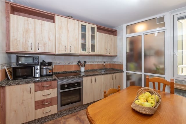 3 sovrum Lägenhet till salu i Marbella Centro, Marbella - 570 000 € (Ref: 9509447)