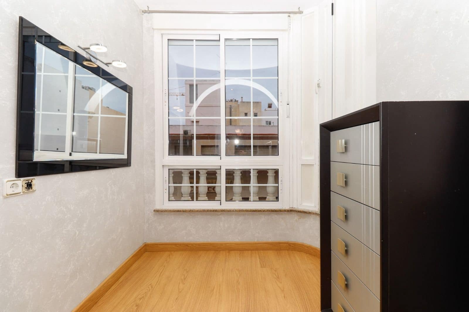 3 makuuhuone Huoneisto myytävänä paikassa Torrevieja - 149 000 € (Ref: 9536358)