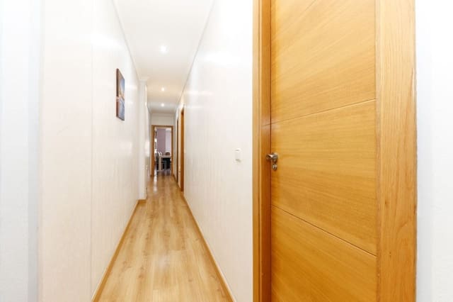 3 makuuhuone Huoneisto myytävänä paikassa Centro, Torrevieja - 149 000 € (Ref: 9536358)