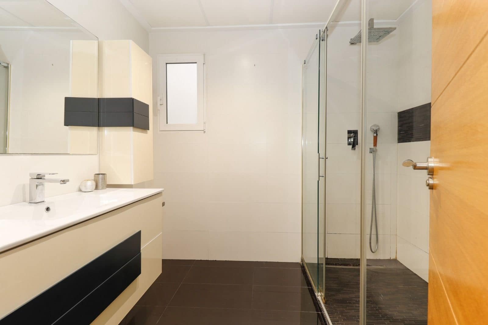 3 makuuhuone Huoneisto myytävänä paikassa Torrevieja - 149 000 € (Ref: 9536358)