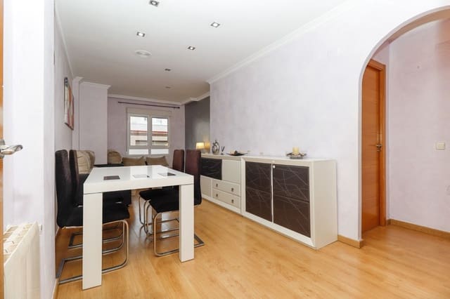 3 makuuhuone Huoneisto myytävänä paikassa Centro, Torrevieja - 149 000 € (Ref: 9536358)