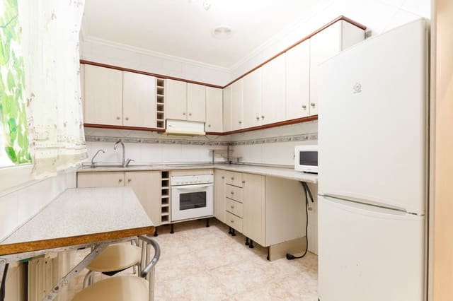 3 makuuhuone Huoneisto myytävänä paikassa Centro, Torrevieja - 149 000 € (Ref: 9536358)