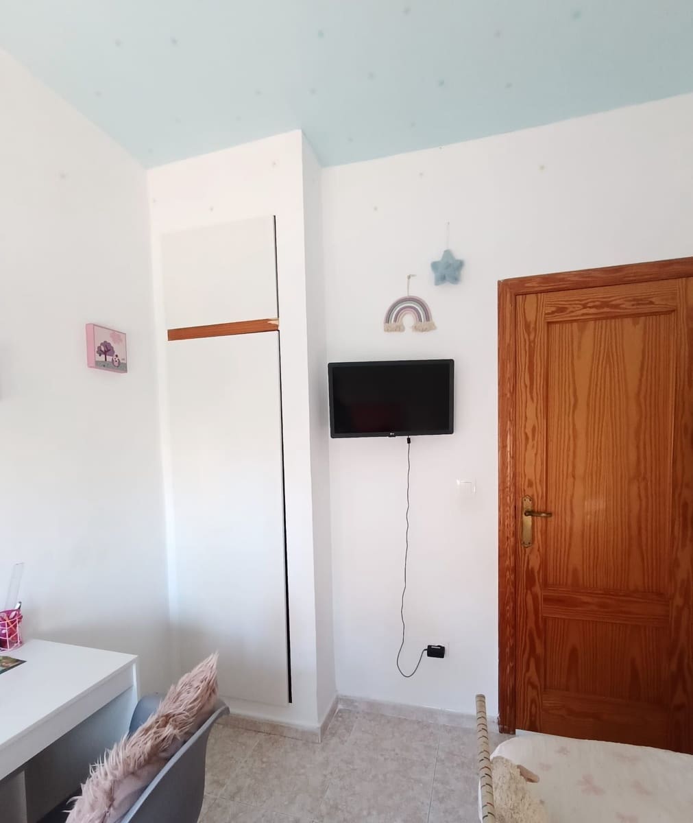 Adosado de 4 habitaciones en Torrevieja en venta con piscina garaje - 193.000 € (Ref: 9536451)