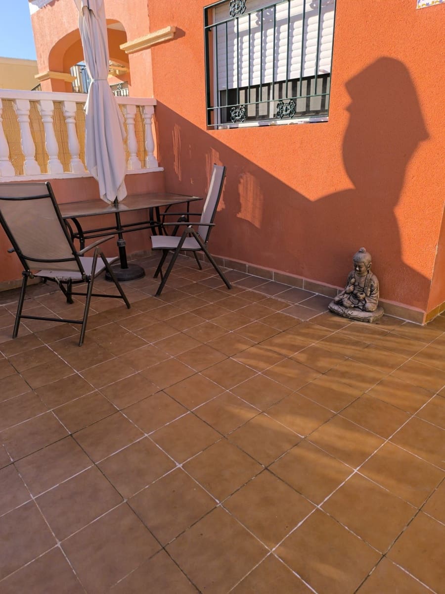 Adosado de 4 habitaciones en Torrevieja en venta con piscina garaje - 193.000 € (Ref: 9536451)