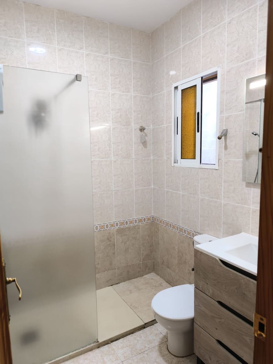 Adosado de 4 habitaciones en Torrevieja en venta con piscina garaje - 193.000 € (Ref: 9536451)