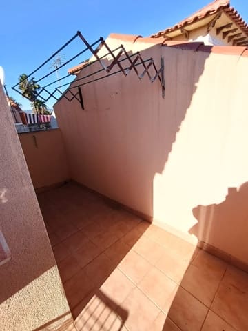 Adosado de 4 habitaciones en Torrevieja en venta con piscina garaje - 193.000 € (Ref: 9536451)