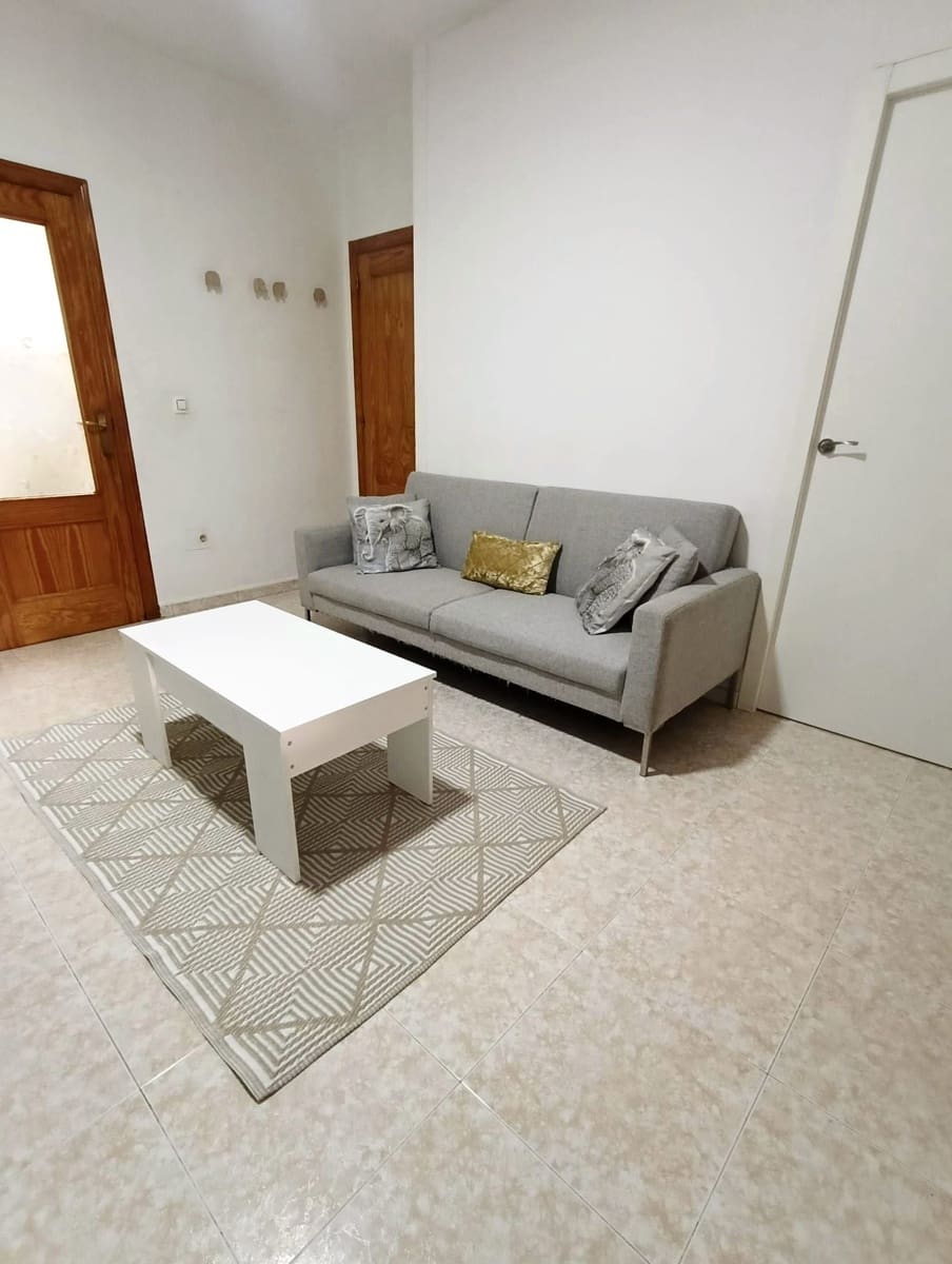 Adosado de 4 habitaciones en Torrevieja en venta con piscina garaje - 193.000 € (Ref: 9536451)