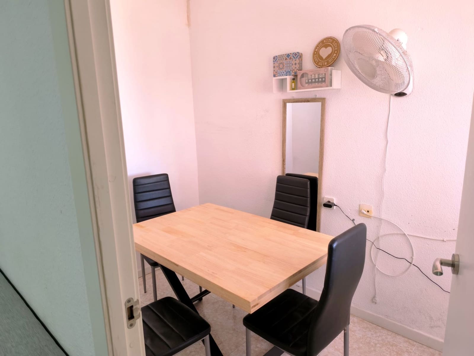 Adosado de 4 habitaciones en Torrevieja en venta con piscina garaje - 193.000 € (Ref: 9536451)