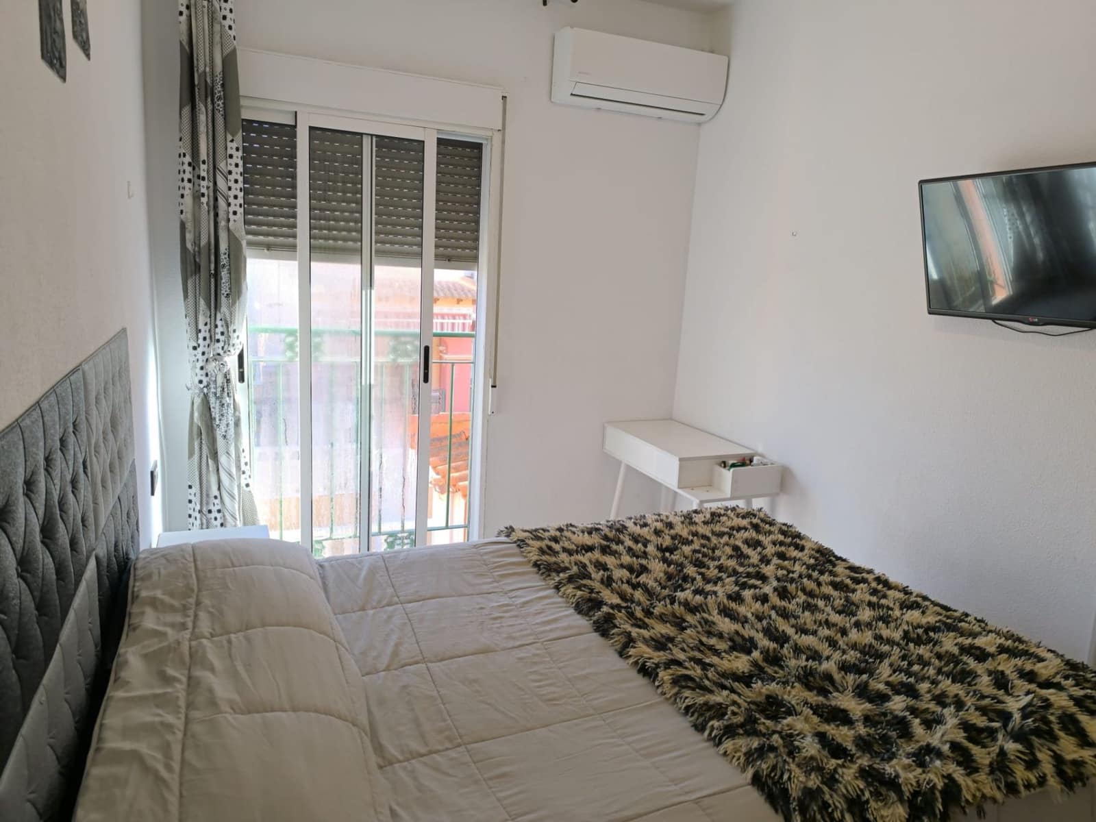 Adosado de 4 habitaciones en Torrevieja en venta con piscina garaje - 193.000 € (Ref: 9536451)