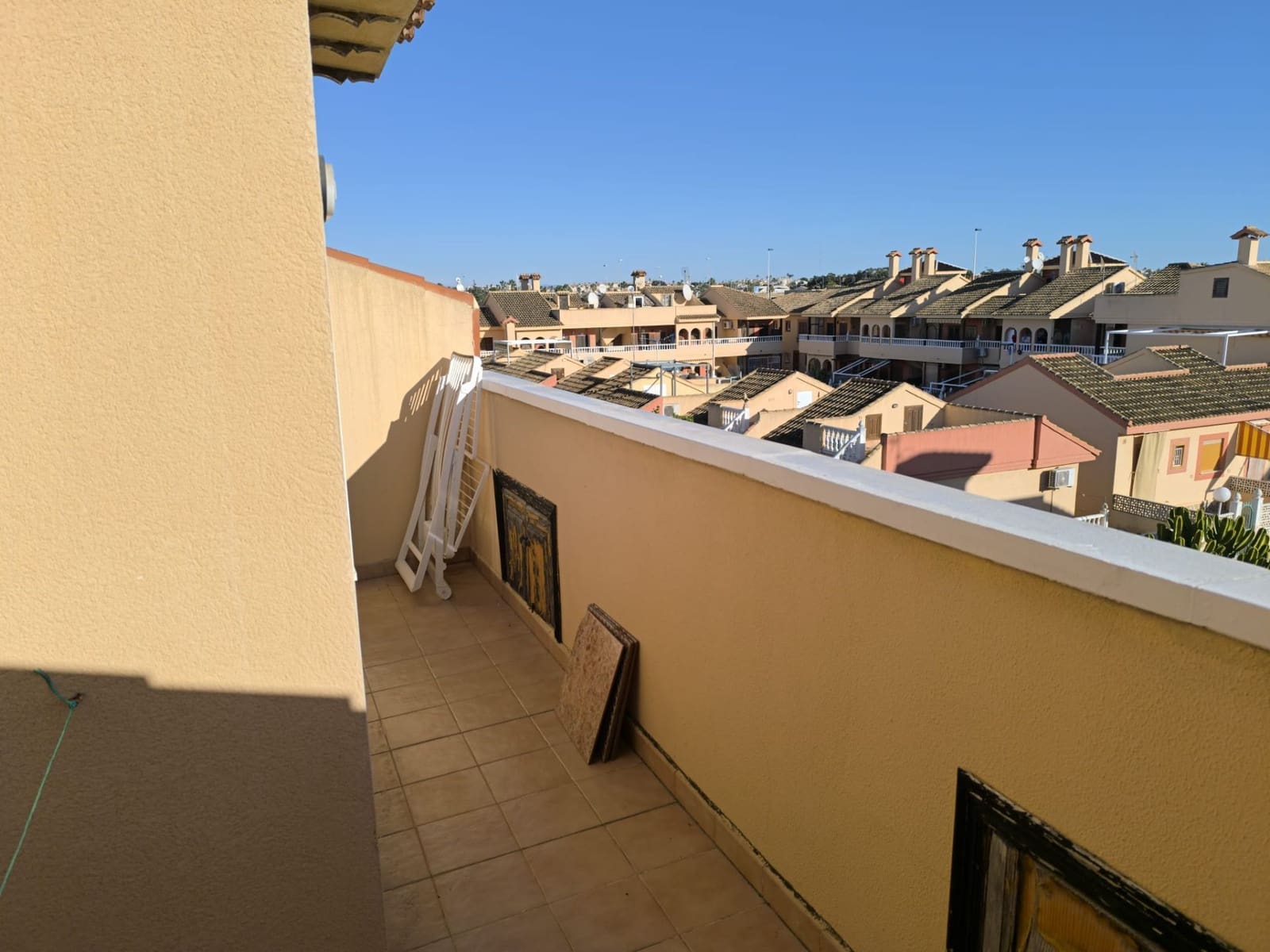 Adosado de 4 habitaciones en Torrevieja en venta con piscina garaje - 193.000 € (Ref: 9536451)