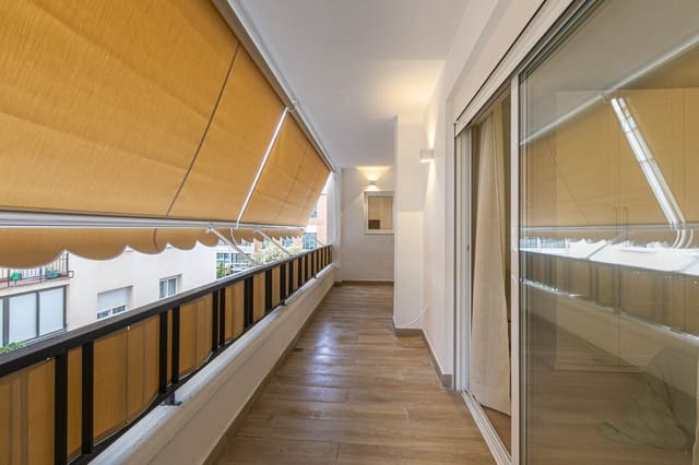 Apartamento de 2 habitaciones en Marbella Centro, Marbella en venta - 550.000 € (Ref: 9543930)